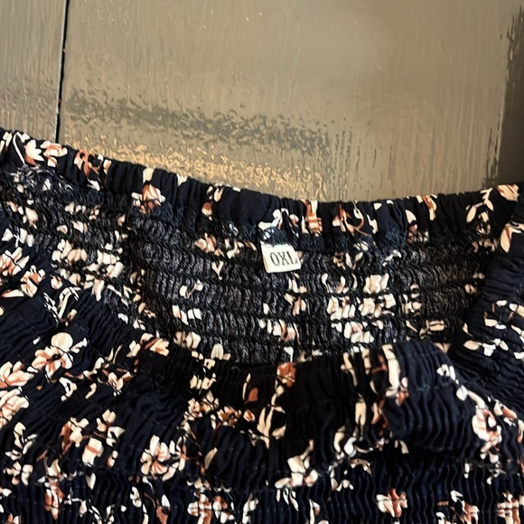 Smocked floral midi dress - Picture 4 of 5